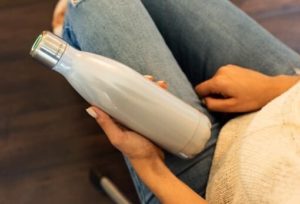 ابداع یک بطری تصفیه آب که جرم نمیگیرد