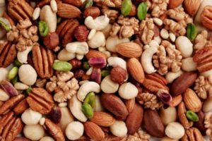 کاهش ۶۰درصدی فروش آجیل/ افزایش ۴برابری قیمت آجیل در یک سال