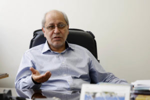 نیلی: تنها کشوری در دنیا هستیم که همه مسئولان آن منتقد شرایط هستند