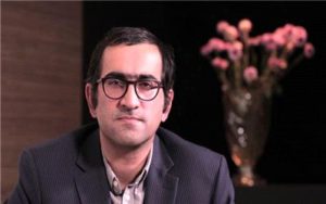 پشت صفها، فساد قرار دارد