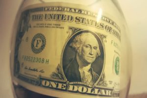 احتمال تضعیف بیشتر دلار در بازارهای جهانی