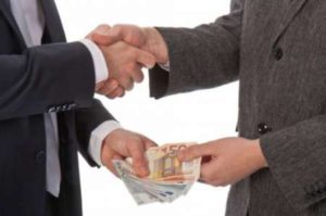 مسیر دشوار دولت دوازدهم برای خشکاندن ریشههای فساد
