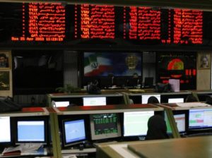 پیشبینی بورس برای فردا سه شنبه ۵ مرداد ۱۴۰۰ / کدام بحرانها روند بازار تغییر میدهند؟