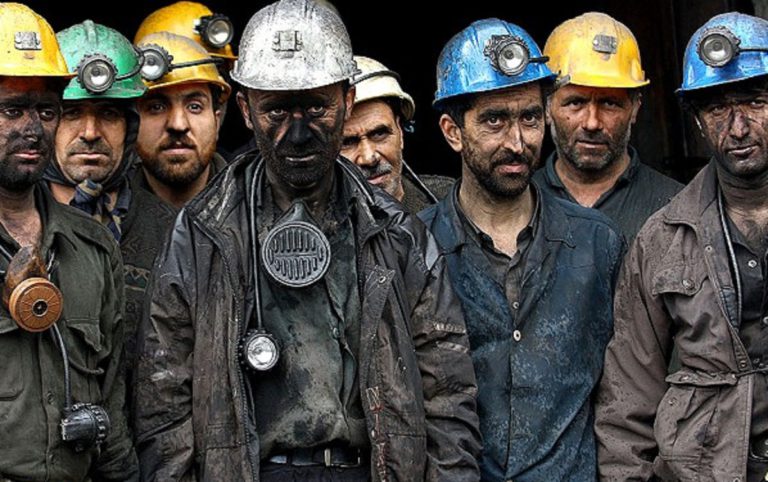 ۴۰درصد شاغلین بیشتر از استاندارد کار می‌کنند