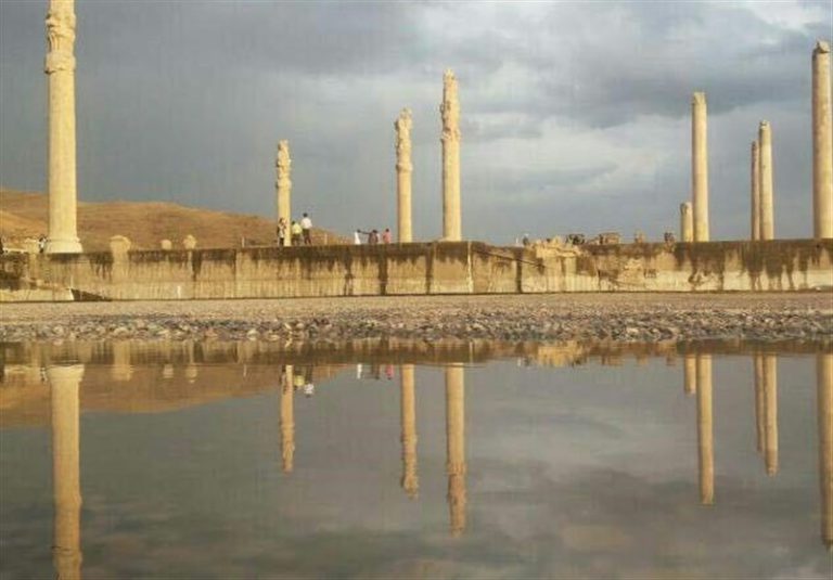 ماجرای «تل آجری» تخت‌جمشید