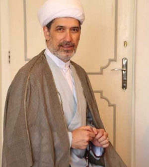 فرهاد جم در نقش روحانی در «ستایش۳»